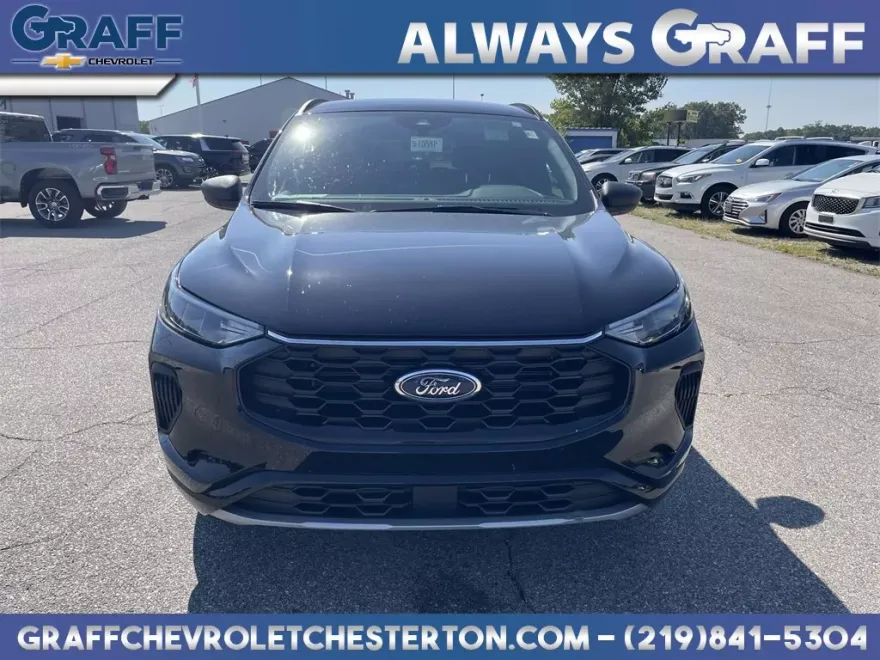 2024 Ford Escape ST-Line photo 1