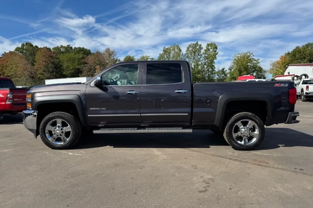 2015 Chevrolet Silverado 2500HD LTZ photo 1