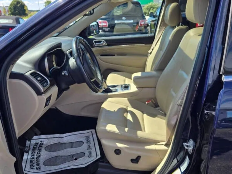 2017 Jeep Grand Cherokee Limited photo 1