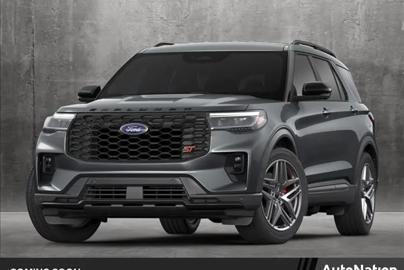 2025 Ford Explorer ST photo 1