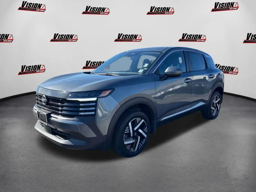 2025 Nissan Kicks SV photo 1
