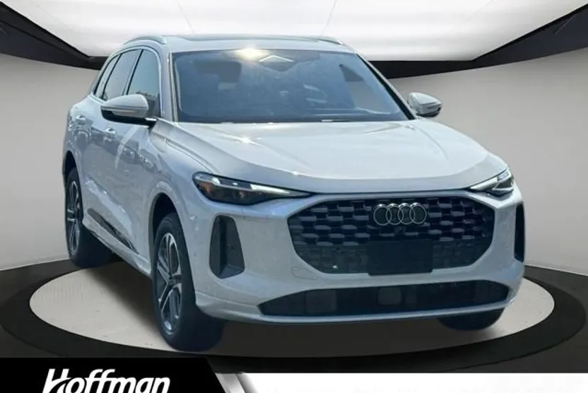 2025 Audi Q5 2.0T Premium Plus photo 1
