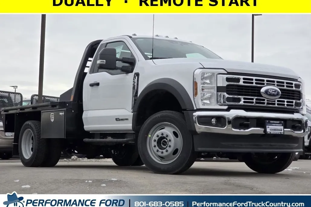 2025 Ford F-550 XL photo 1