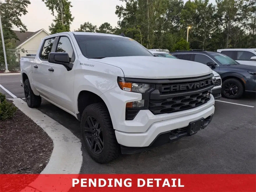 2023 Chevrolet Silverado 1500 Custom photo 1