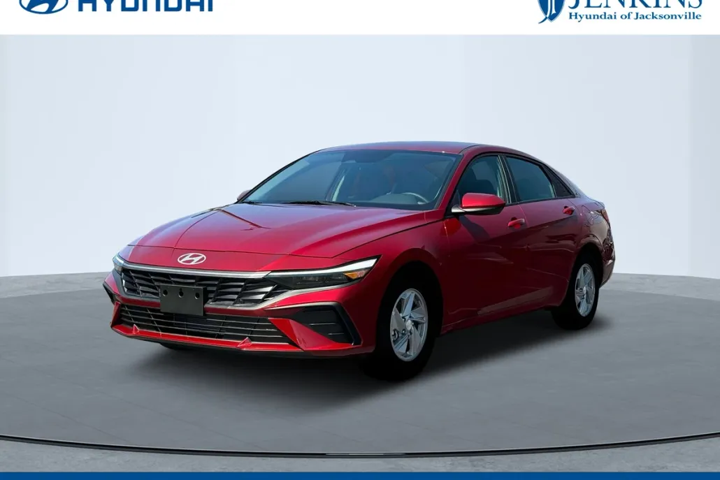 2025 Hyundai Elantra SE photo 1