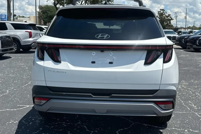 2025 Hyundai Tucson SEL Convenience photo 1