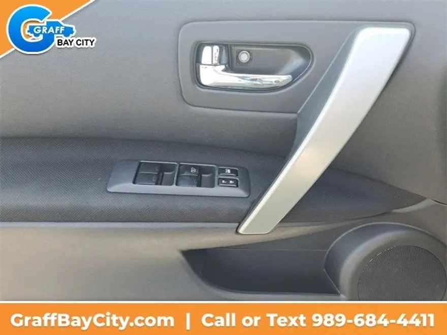 2012 Nissan Rogue S photo 1