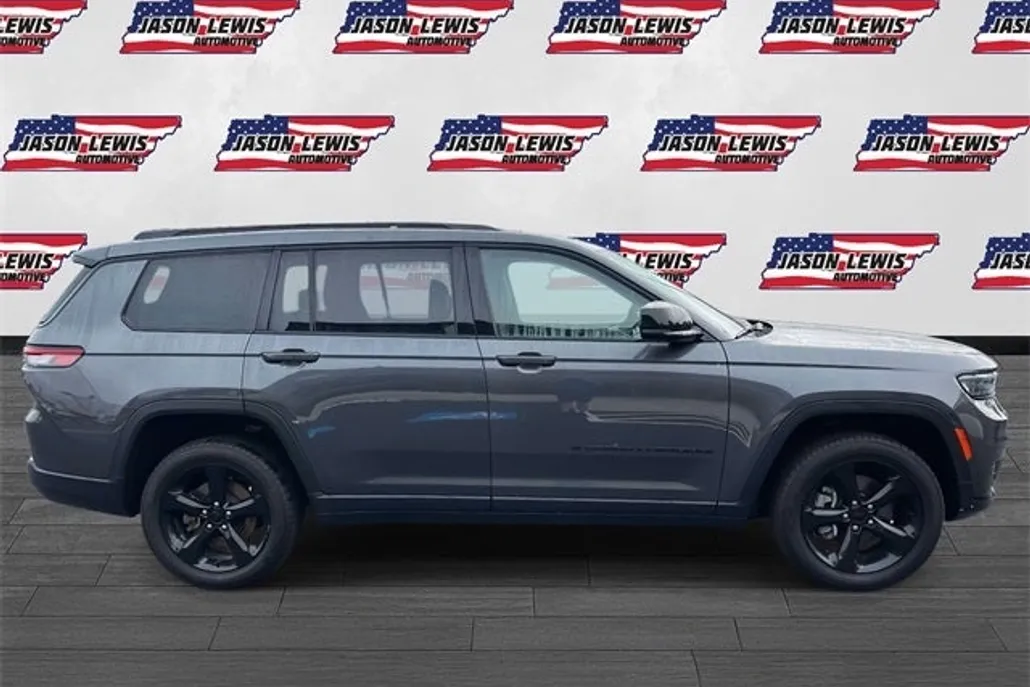 2023 Jeep Grand Cherokee Altitude photo 1