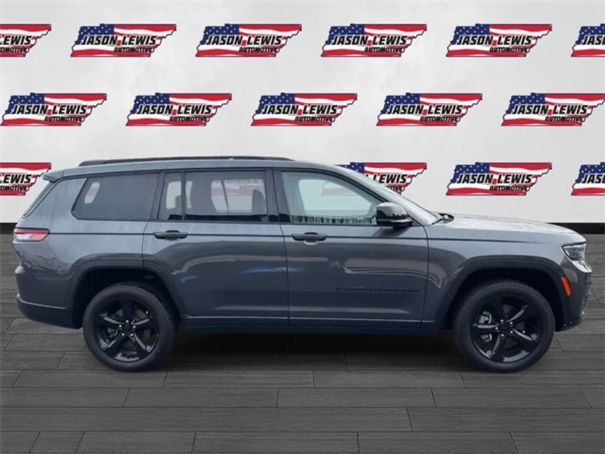 2023 Jeep Grand Cherokee Altitude photo 1
