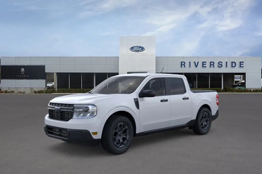 2024 Ford Maverick XLT photo 1