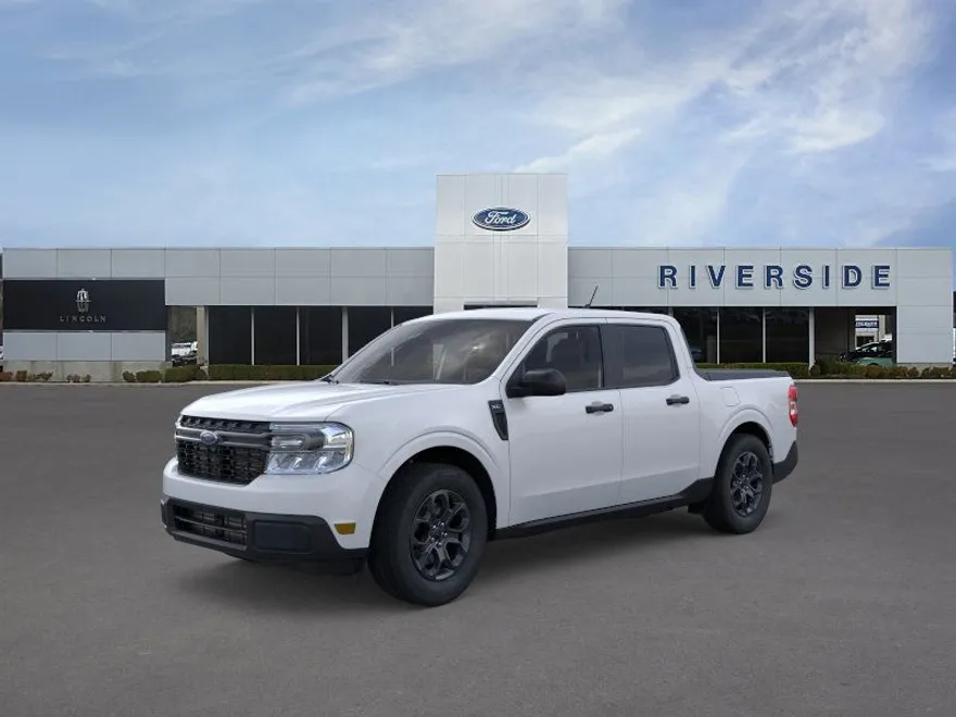 2024 Ford Maverick XLT photo 1