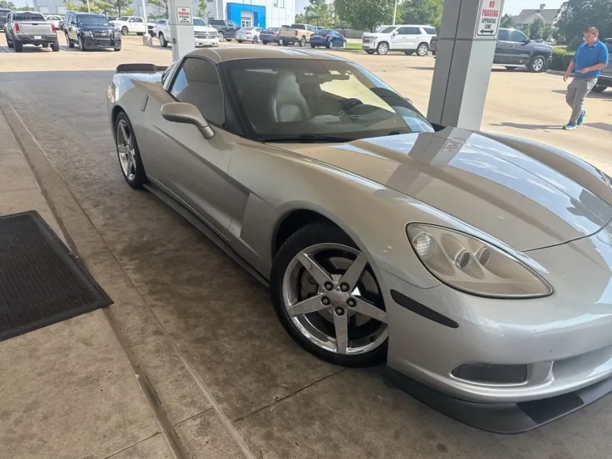 2006 Chevrolet Corvette photo 1