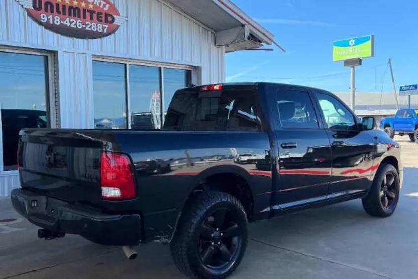 2018 Ram 1500 SLT photo 1