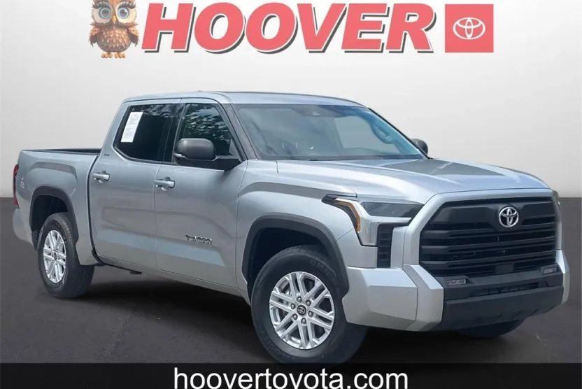 2023 Toyota Tundra SR5 photo 1