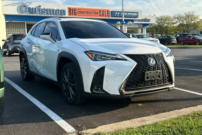 2021 Lexus UX 250h F SPORT photo 1