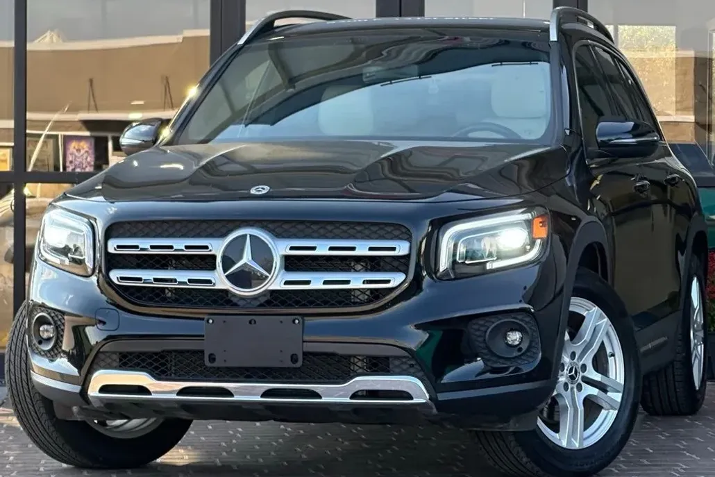 2023 Mercedes Benz GLB 250 4MATIC photo 1