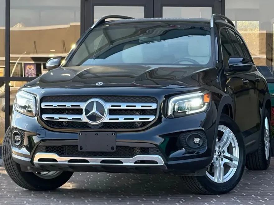 2023 Mercedes Benz GLB 250 4MATIC photo 1