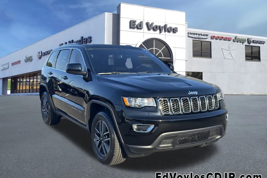 2020 Jeep Grand Cherokee Laredo E photo 1