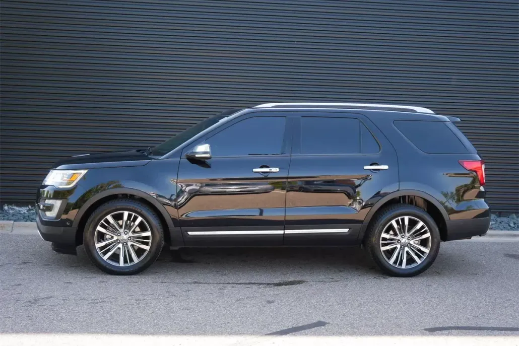 2016 Ford Explorer Platinum photo 1