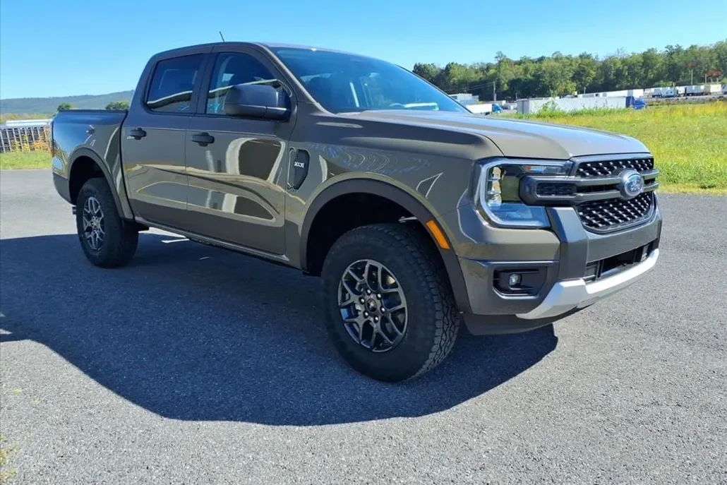 2025 Ford Ranger XLT photo 1