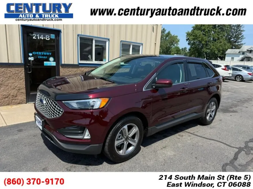 2024 Ford Edge SEL photo 1