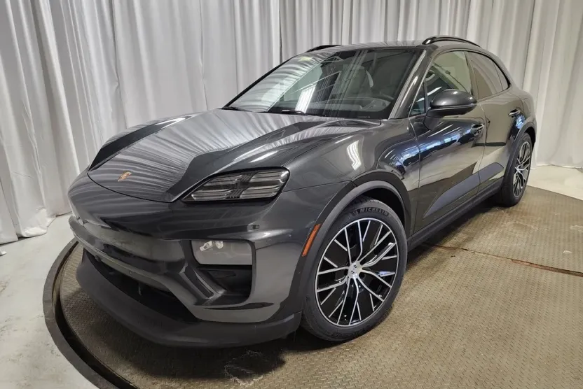 2024 Porsche Macan Electric 4 photo 1