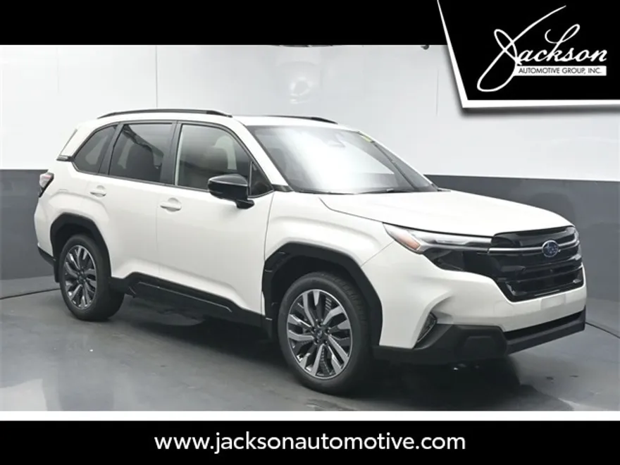 2025 Subaru Forester Touring photo 1