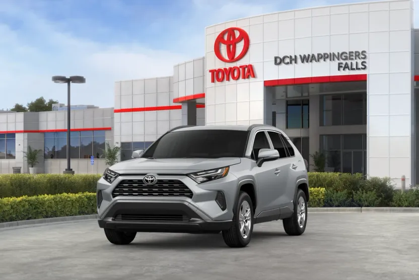 2025 Toyota RAV4 Hybrid XLE photo 1
