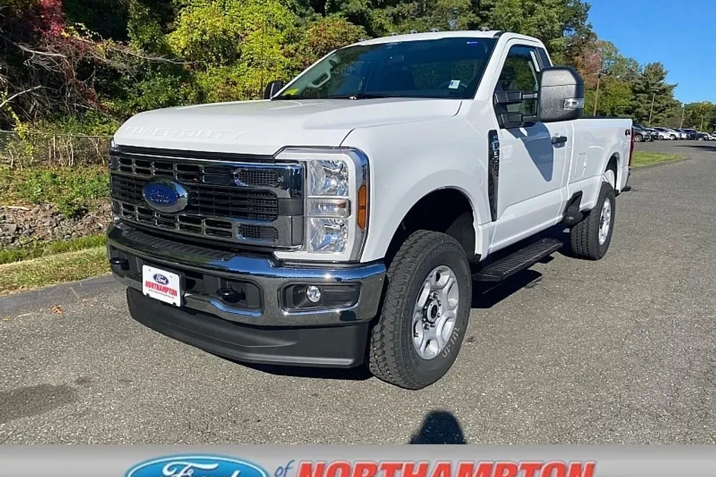 2026 Ford F-350 XLT photo 1