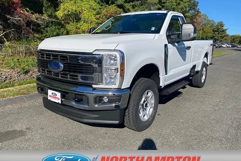 2026 Ford F-350 XLT photo 1