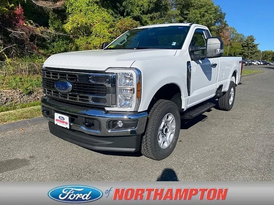 2026 Ford F-350 XLT photo 1