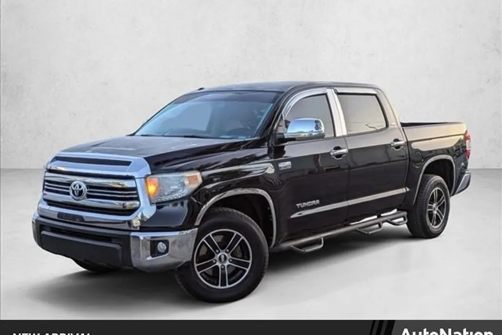 2016 Toyota Tundra SR5 photo 1