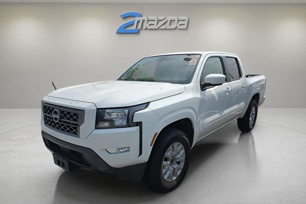2024 Nissan Frontier SV photo 1