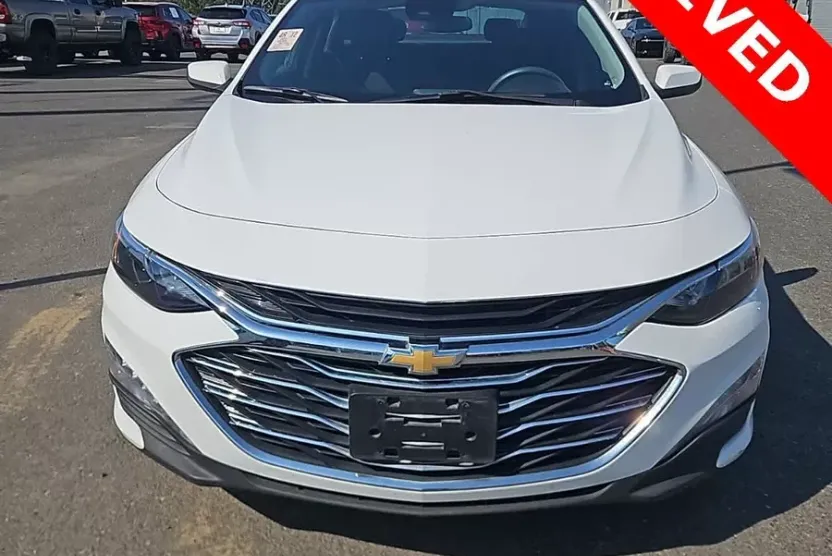 2023 Chevrolet Malibu 1LT photo 1