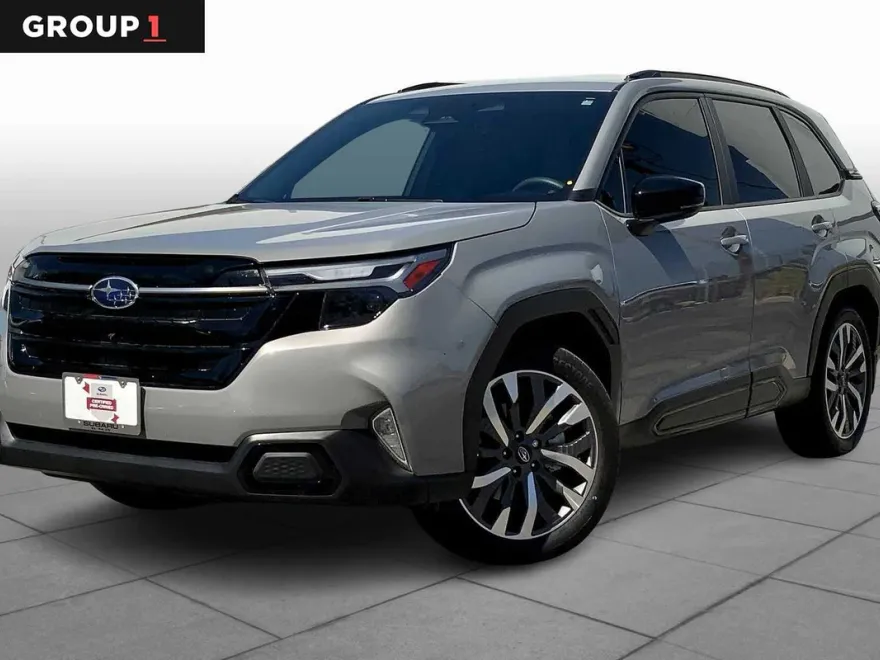 2025 Subaru Forester Touring photo 1