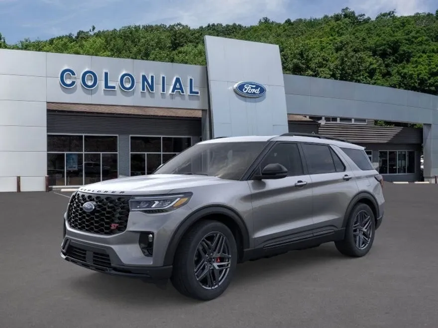 2025 Ford Explorer ST photo 1