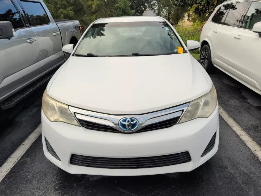 2013 Toyota Camry Hybrid photo 1