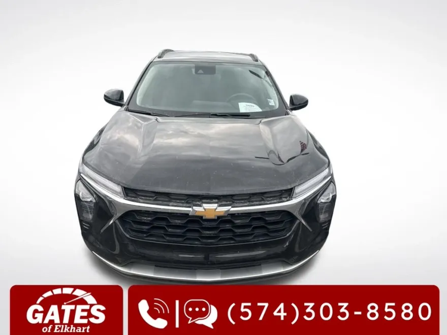 2024 Chevrolet Trax LT photo 1