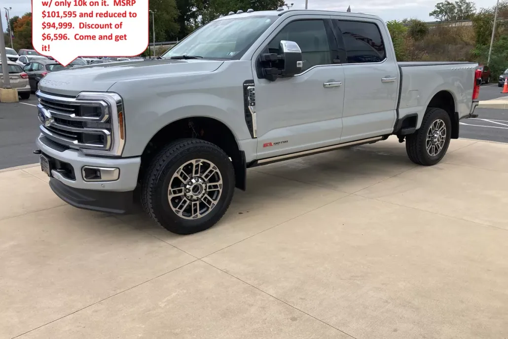 2025 Ford F-250 Platinum photo 1