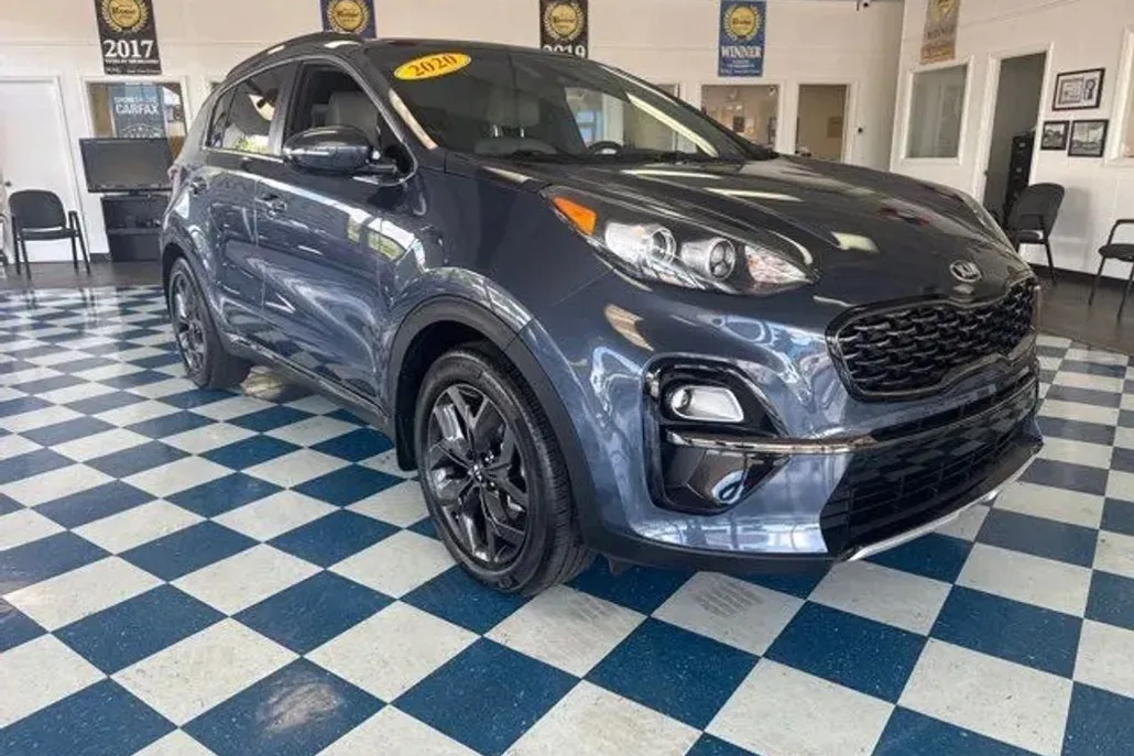 2020 Kia Sportage S photo 1