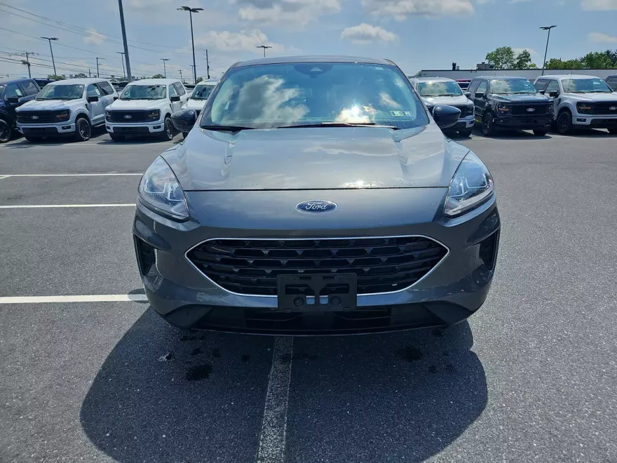 2022 Ford Escape SE photo 1