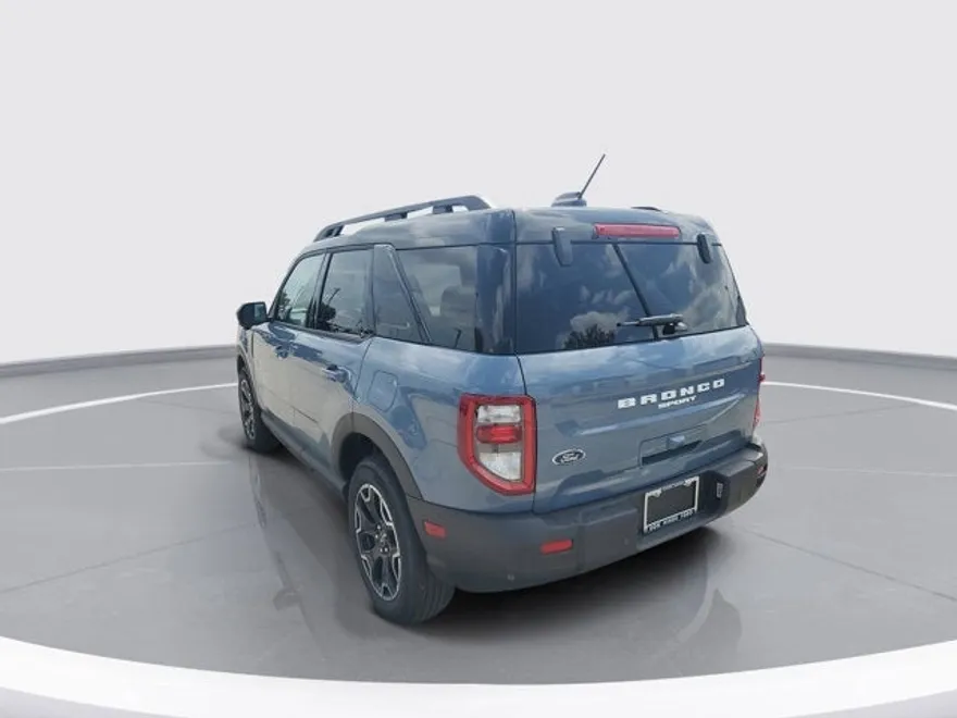 2025 Ford Bronco Sport Outer Banks photo 1