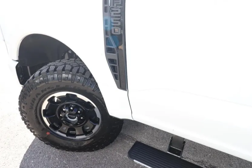 2026 Ford F-250 Platinum photo 1