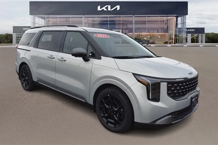 2025 Kia Carnival SX Prestige photo 1