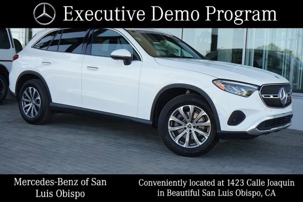 2025 Mercedes Benz GLC 300 photo 1