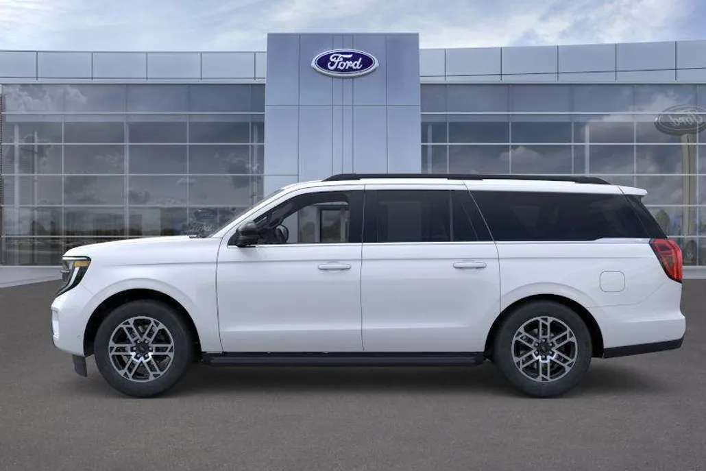 2025 Ford Expedition MAX photo 1