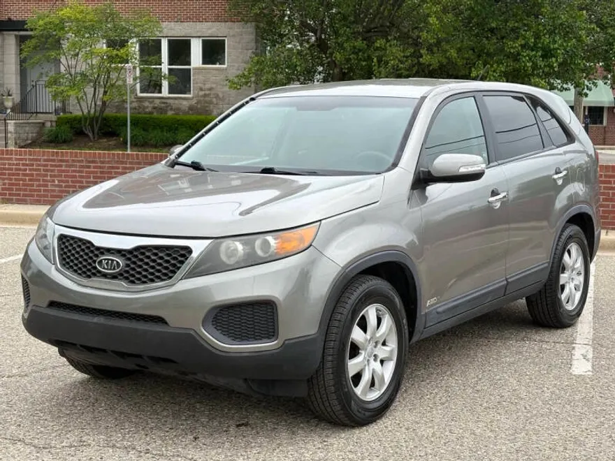 2012 Kia Sorento LX photo 1