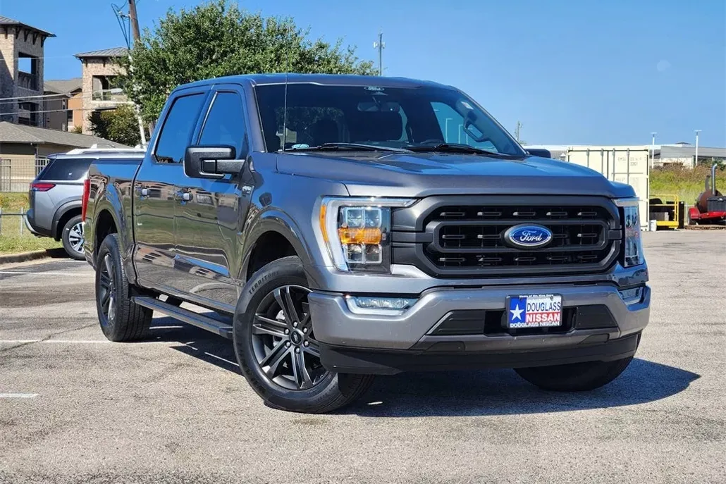 2022 Ford F-150 XLT photo 1