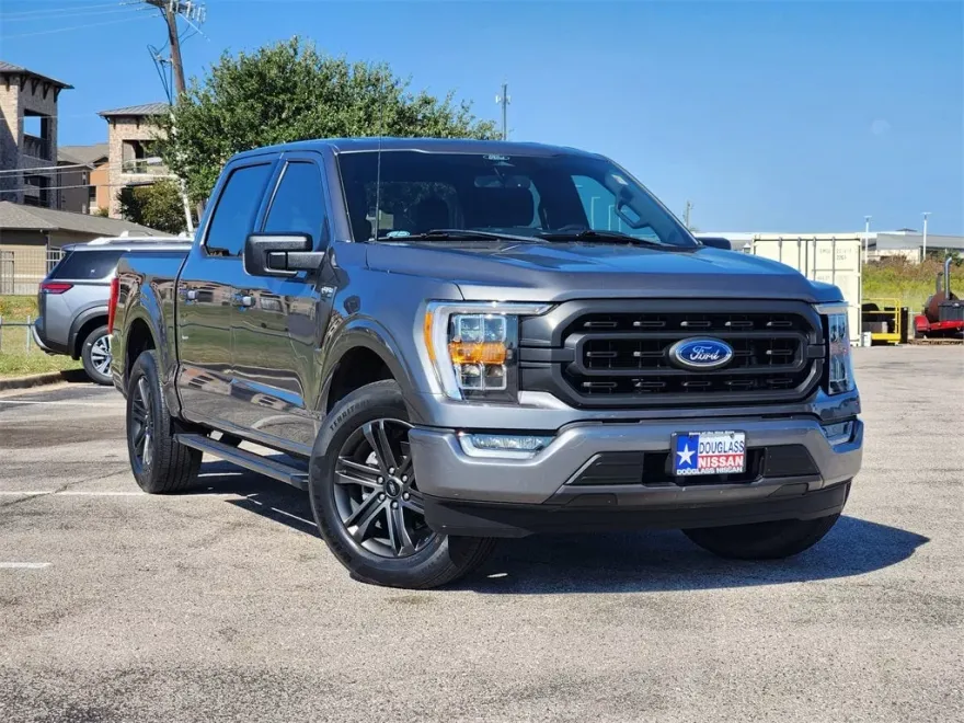 2022 Ford F-150 XLT photo 1