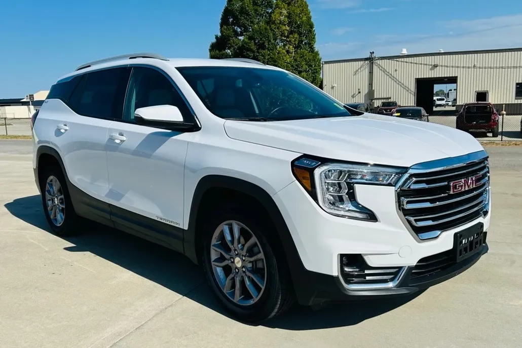 2023 Gmc Terrain SLT photo 1